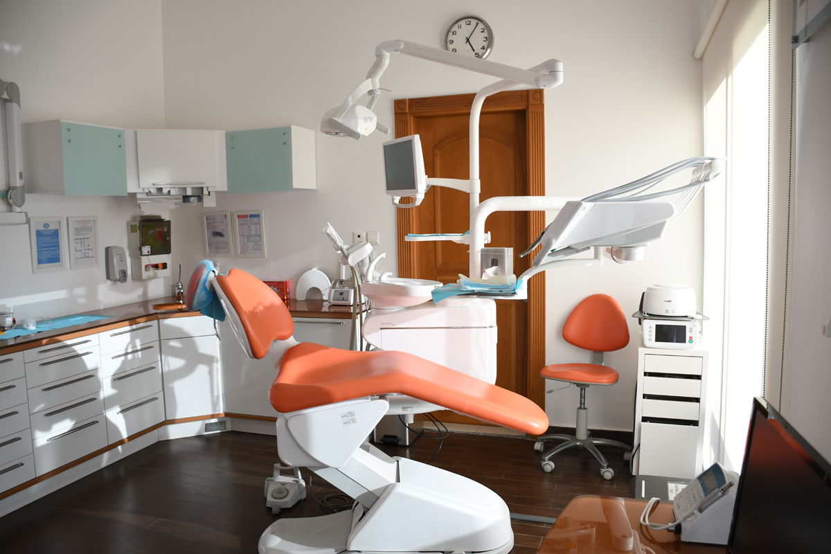 Cerchi uno Studio dentistico a Napoli?
