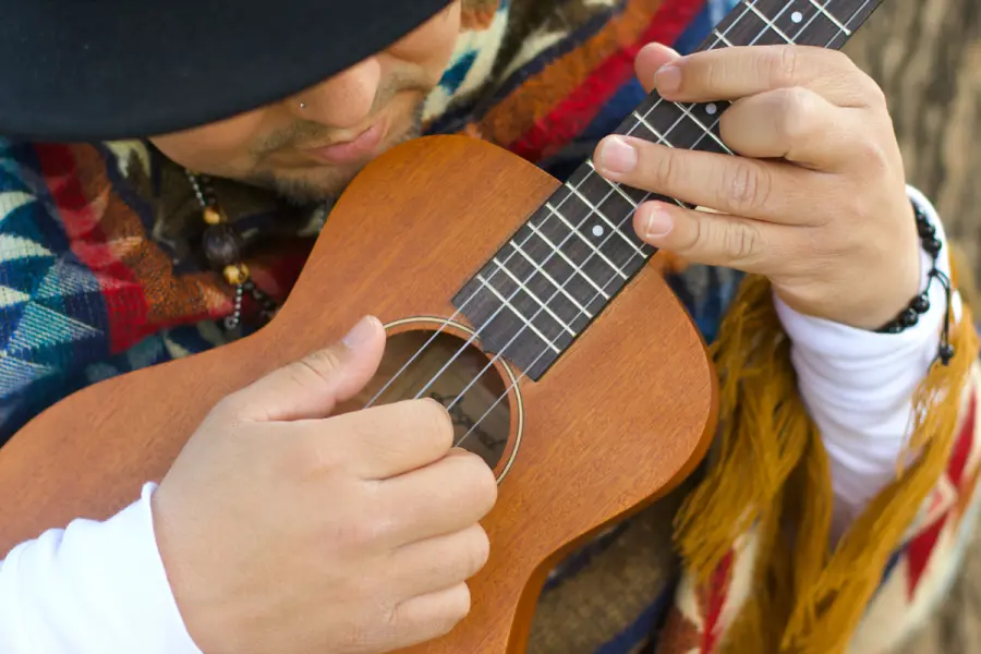 Corso di ukulele: cosa trovo online?